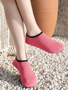 春夏儿童男女童户外休闲条纹软底轻便水鞋、沙滩袜、潜水鞋 - 玫紅色 - 查看 3