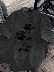 大码女式复古做旧黑色玫瑰印花短袖T恤，美式休闲百搭圆领上衣，时尚夏季女装，适合日常休闲穿着、外出、夏季旅行、度假、海滩、毕业季、返校季等场合。 - 黑色 - 查看 1