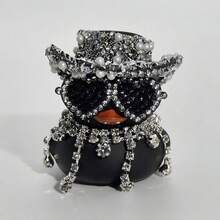 黑色菱形橡胶鸭汽车装饰 - 趣味办公礼物，酷炫仪表盘装饰，适用于汽车配件，黑色鸭身独特设计，耐用PVC材质，易于安装，强烈推荐，汽车装饰，汽车必备，可爱风格汽车配件，摩托车和自行车装饰 - 多色 - 查看 7