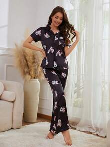 Disney 2-Piece Set Cartoon Print Casual Versatile Short Sleeve Button-Front Top Elastic Waist Long Pants Women's Pajama Set Suitable For All Seasons Home Wear - Black - View 3