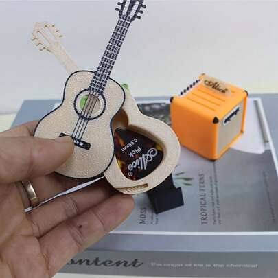 Bộ 2 mô hình nhạc cụ mini hình đàn guitar và hộp đựng miếng gảy, vật trang trí bàn làm việc sáng tạo, quà tặng cho người yêu thích đàn guitar, quà tặng ngày Valentine.