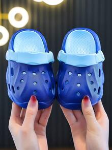 Kids Summer Sandals, New Boys & Girls Student Lightweight Non-Slip Beach & Indoor Slippers - Blue - View 3