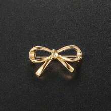 4 piezas Clips de con lazo, Ganchos invisibles para fijar el cuello de suéteres y trajes de mujer, diseño exclusivo, en dorado y plateado - Oro 4 piezas - Ver 2
