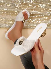 2025 Summer New Black Square Toe Slide Sandals For Women, Woven Bowknot Chunky Heel Mules With Metal Buckle, Comfortable Soft Sole Casual Slip-On Beach Slippers, Fashionable Luxury Vacation Sandals - White - View 1