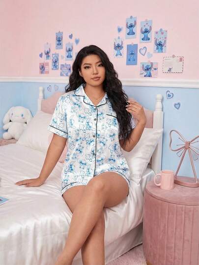 Disney 两件套卡通印花舒适缎面短袖纽扣上衣和松紧腰短裤睡衣套装，柔软透气，丝滑面料，适合四季居家穿着，大码尺码