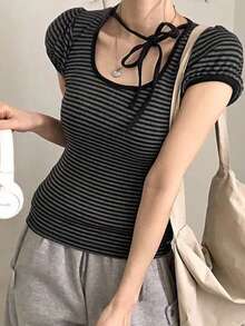 Áo thun ngắn tay phối màu tương phản kẻ sọc thắt nơ phía trước phong cách Hàn Quốc mùa hè mới, kiểu dáng thời trang năng động dành cho nữ màu đen. - màu đen - Xem 3