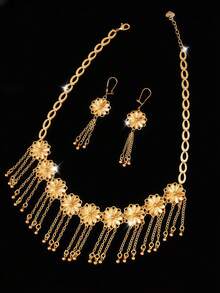 3pcs Chrysanthemum Shaped 18K Gold Plated Copper & Champagne Gold Elegant Tassel Bib Necklace, Showcasing French Romantic Dubai Style, Suitable For Brides, Weddings, Valentine's Day, Anniversary, Gift For Women - Champagne - View 10