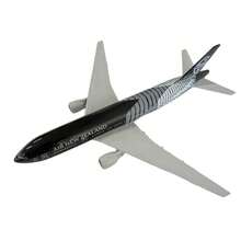 1 pieza Modelo de avión de la aerolínea Emirates, modelo de metal fundido, adecuado para regalo y colección, regalo de vacaciones, presente - Multicolor - Ver 9