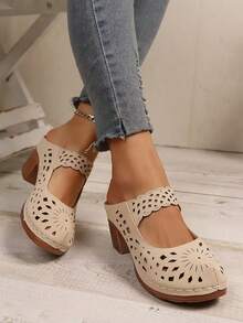 Women's High-Heel Sandals | Retro Breathable Cut-Out & Laser-Cut Design | Slip-On With Patterned Strap, Closed Round Toe & Thick Heel |European-American Style Summer Back-To-School Shoes - Màu Khaki - Xem 2