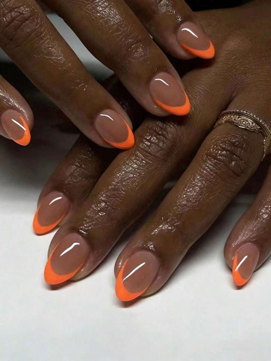 30 Stücke aprikosenorange kurze mandelförmige französische weiche Vollabdeckungs-Aufklebe-Nägel, geeignet für Partys, Dates und den Alltag, modisches Design - Orange - Übersicht 1