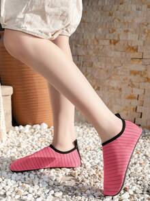 春夏儿童男女童户外休闲条纹软底轻便水鞋、沙滩袜、潜水鞋 - 玫紅色 - 查看 2