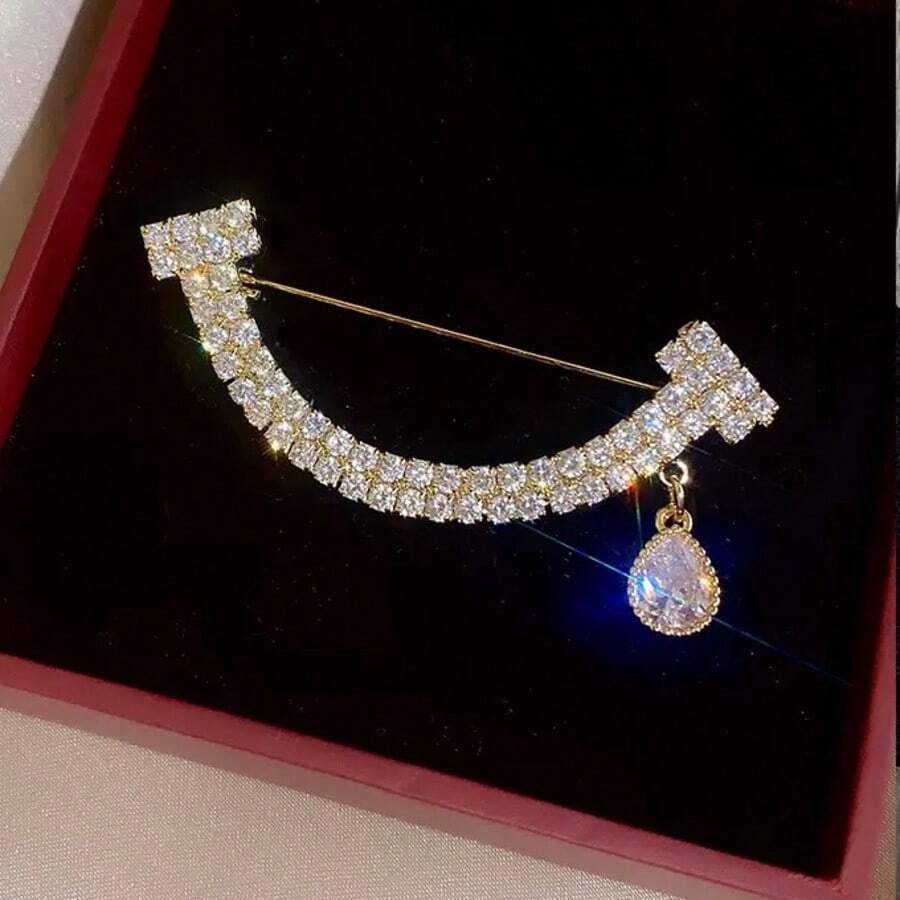 1PC Brooch Jewelry - "INS-Style" Designer New Arrival: Smiling Face Clothing Accent & Charm - Gold/Silver Tones - Ideal For Holiday Parties, Couples, And Thanksgiving Gifts - Multicolor - View 1