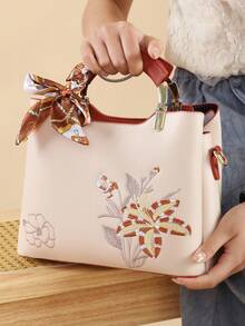 Elegant Embroidered Women's Handbag - With Detachable Shoulder Strap, Zipper Closure, Golden Hardware, Everyday Elegance | Handbag | Detachable Strap - Black - View 4