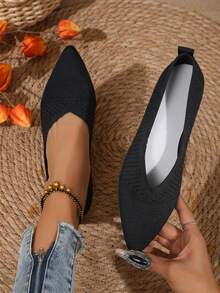 2025新款女士尖头平底鞋 - 黑色针织弹力鞋，低帮尖头显瘦乐福鞋，舒适透气软底一脚蹬鞋，百搭通勤休闲奶奶鞋，编织纹理简约平底鞋 - 黑色 - 查看 1
