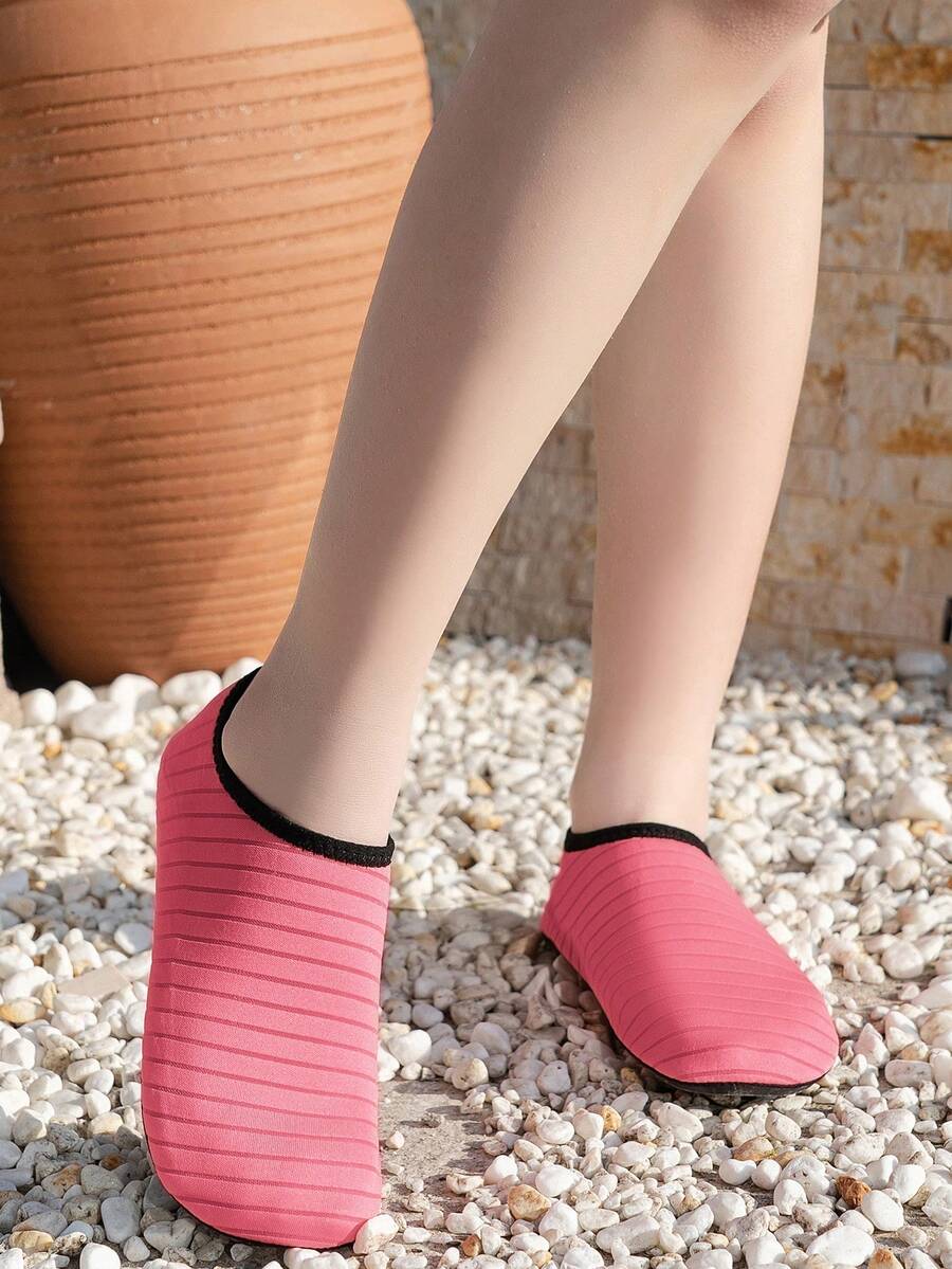 春夏儿童男女童户外休闲条纹软底轻便水鞋、沙滩袜、潜水鞋 - 玫紅色 - 查看 1