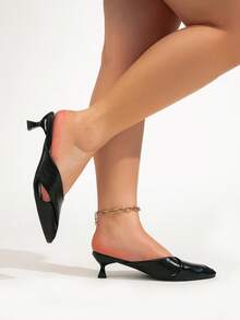 Giày mule mũi nhọn màu đen mới mùa hè 2026 với quai chéo, phù hợp cho phụ nữ có bàn chân rộng, kiểu dáng thanh lịch với gót thấp giúp thon gọn vóc dáng, sandal cao gót tối giản dành cho công sở. - màu đen - Xem 3