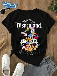 This Disney-Licensed Women's Summer Cotton T-Shirt Is A Disney 2026 Travel Souvenir. The Front Features Classic Disney Characters And Disneyland Logos, Perfect For Taking Photos At Disneyland, As A Travel Souvenir, For Everyday Casual Wear, Or For Matching Family Outfits. It Also Makes An Ideal Valentine's Day Gift For Friends And Family. Men's And Women's Clothing, New Spring Style, Comfortable And Skin-Friendly, Suitable For Outdoor Wear. - màu đen - Xem 1