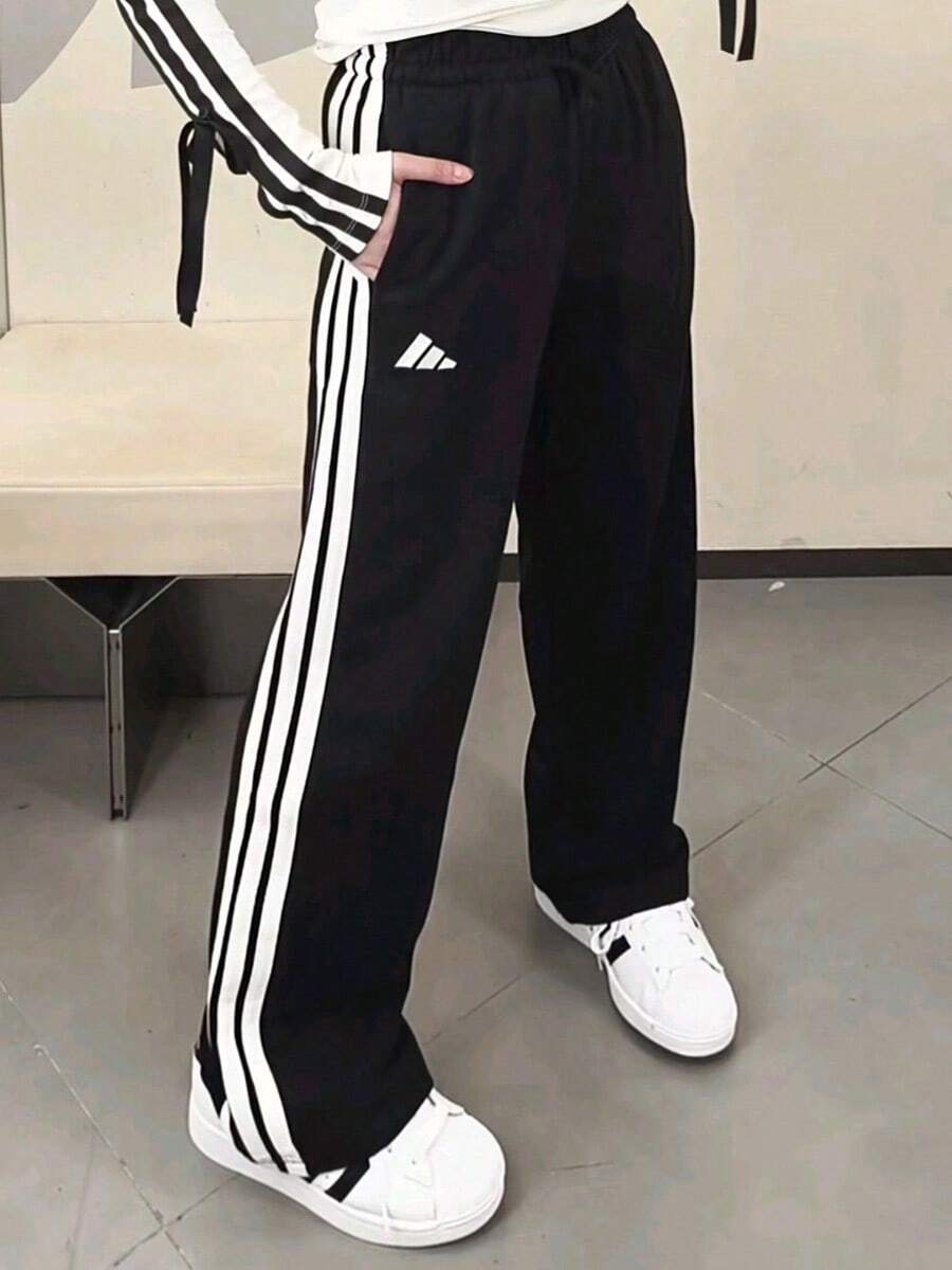 adidas Essentials 3-Stripes Open Hem French Terry Pants 標誌繫帶中腰針織運動褲 女款 - 黑與白 - 查看 1