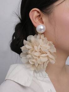 1 Pair Bohemian Fashion Exaggerated Faux Pearl Chiffon Lace Big Flower Earrings, Women Daily, Date, Party, Vacation Accessory - Champagne - View 6