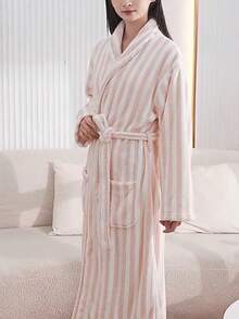 1件珊瑚绒女士长款浴袍，多种颜色可选，带帽、腰带和口袋，蓬松柔软保暖，男女通用浴巾浴袍，女士浴袍，女士浴巾，超柔软天鹅绒 - 彩色 - 查看 6