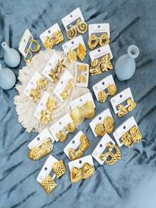 Stainless Steel Multi-Element Gold Earring Set, Retro Relief Metal Earrings, Perfect For Daily Wear, Parties, And Holiday Gifts - Multicolor - View 5