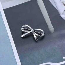 4pcs Bowknot Safety Collar Clips, Women Invisible Sweater Suit Collar Fixing Hooks, Niche Design, Gold & Silver - Silver 4 Pieces - View 6