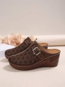 Vintage Hollow Out Mule Shoes, Adjustable Buckle Design, Thick Platform, Breathable, Soft Sole Non-Slip Slip-On Sandals - Coffee Brown - View 3