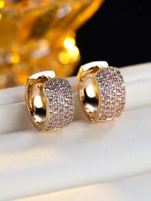 1 Pair Women's Earrings, Personalized Versatile Hip-Hop Style Minimalist Earrings With Inlaid Synthetic Zirconia, Exquisite Luxury Hoop Earrings, Suitable For Women's Daily Wear - Earrings - View 8