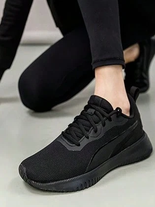  PUMA彪馬 Flyer Flex 舒適低筒 跑步鞋 男女同款 黑