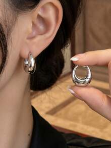 Golden And Silvery Crescent Hoop Earrings – Modern And Elegant Design For Women, Fashion Jewelry - Bags and Earrings - View 4