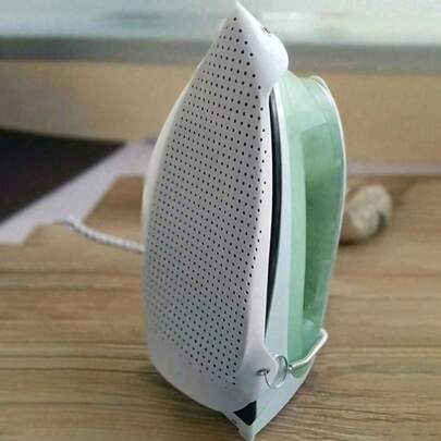 1 tấm lót ủi chất lượng cao, dễ lắp đặt, phù hợp với mọi loại vải, ngăn ngừa hư hại do hơi nước bàn ủi, phù hợp với bàn ủi hơi nước, thiết kế chống trượt bền bỉ, lắp đặt nhanh chóng, món quà tuyệt vời cho Ngày Quốc tế Phụ nữ, vật dụng cần thiết khi đi du lịch, quà cưới, phong cách Y2K, trang trí phòng ngủ, phụ kiện xe hơi dành cho nữ, trang trí nhà bếp hoặc đồ dùng gia đình.