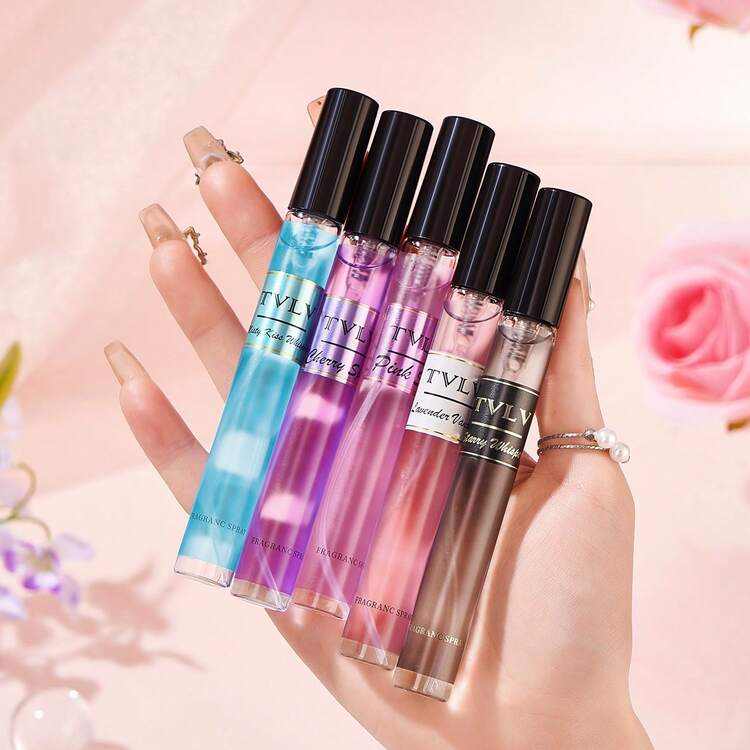 1瓶/5瓶装便携礼盒装巴西迷雾香氛，散发着香草、椰子、柑橘、木香和海洋的优雅气息，仿佛置身于巴西腹地。它是室内、室外、约会、聚会、旅行、度假、居家、酒店和办公场所的理想空气清新剂。也是馈赠亲友、海滩度假的必备佳品。 - 多色 - 查看 8