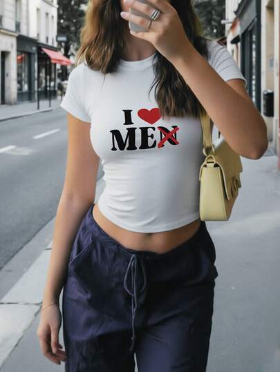 女士圆领短袖T恤，夏季新款时尚爱心图案字母印花修身露脐上衣，适合日常穿着