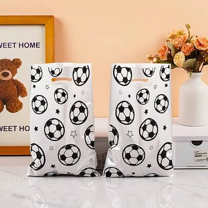 30个黑白足球礼品袋，塑料手提礼品袋，简约设计足球主题礼品袋，生日礼品袋，婚礼礼品袋，适用于派对装饰、生日装饰、婚礼装饰、礼品包装用品