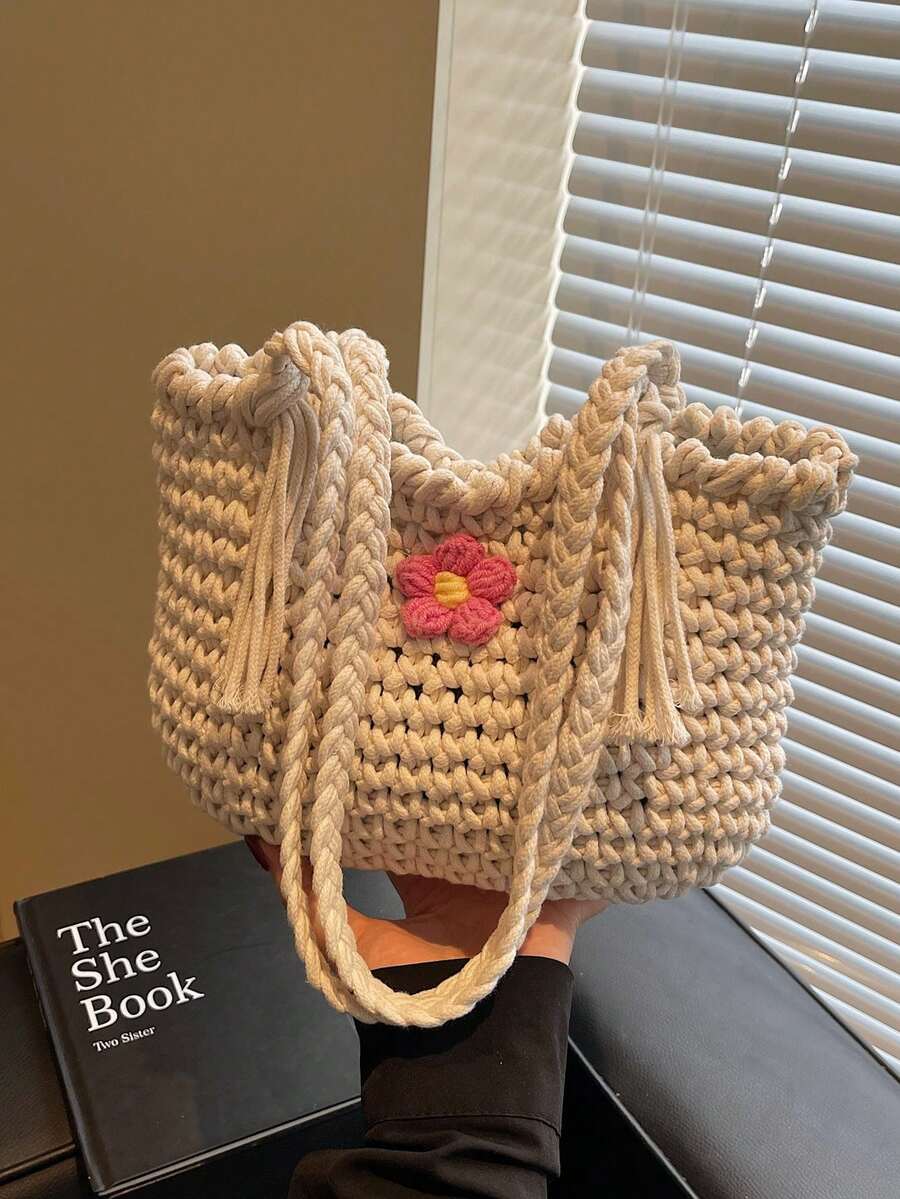 New Spring/Summer Small Floral Tassel Shoulder Bag, Hollow Straw Woven Bag, Women Beach Bag