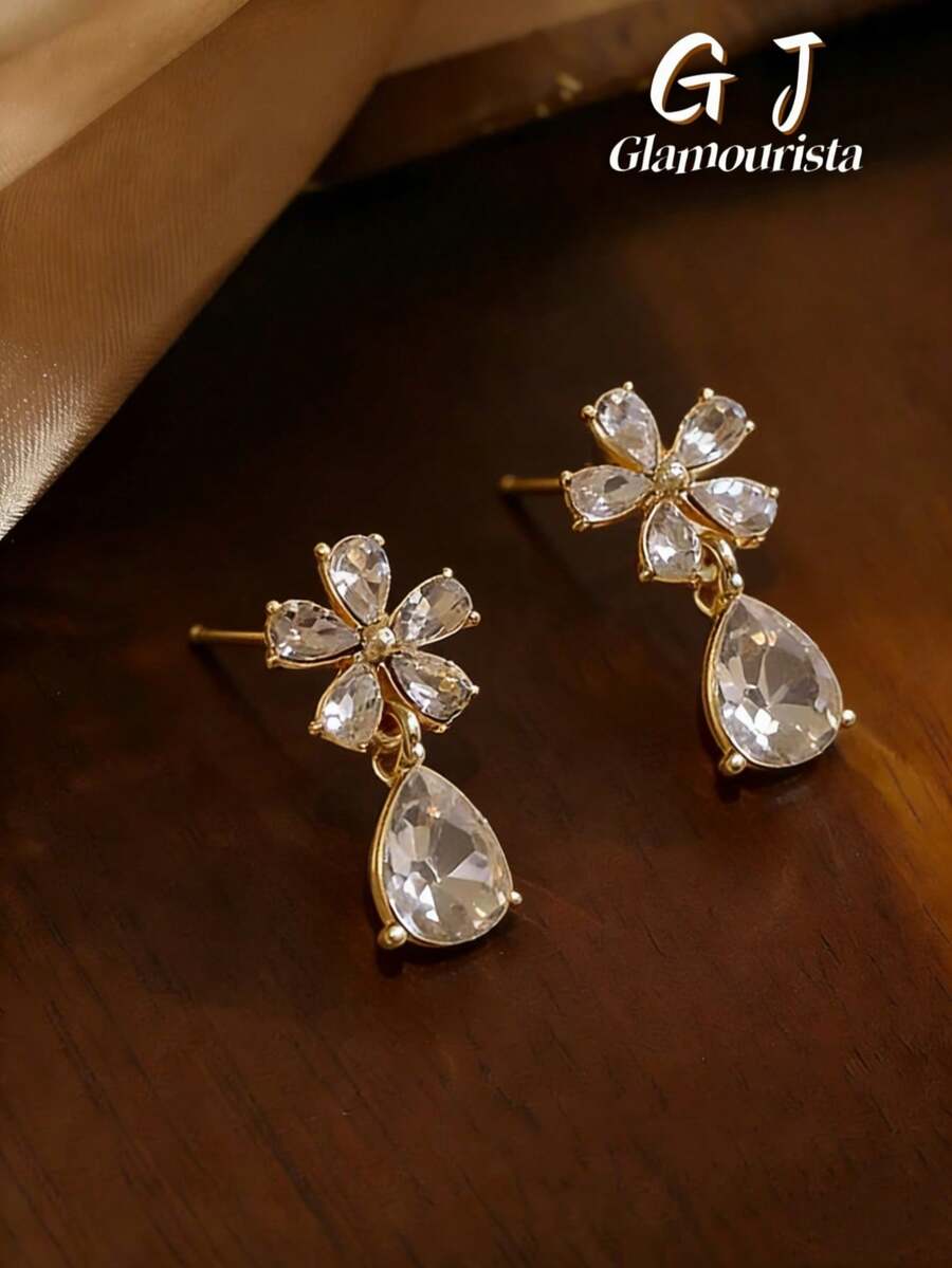 一对优雅的个性化水钻花朵泪滴吊坠耳环，适合女性日常佩戴，也适合节日、约会和派对等场合。 - 花朵水滴 - 查看 1