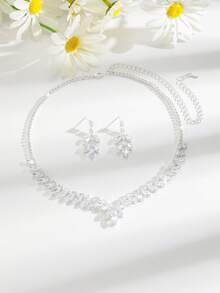 奢华水晶锆石新娘首饰套装，V形项链和耳环，也适合伴娘、晚礼服和派对佩戴 - 白色 - 查看 5