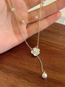 1pc Elegant Pearl Camellia Flower Double-Layer Necklace, Personalized Faux Pearl Tassel White Camellia Flower Choker Necklace, Fresh And Elegant Fashion Bridal Necklace, Versatile For Wedding, Date, Party, Birthday, Women Jewelry Gift - Gold - View 4
