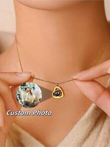 Customized Photo Projection Necklace, Heart-Shaped Projection Necklace, Built-In Personalized Image, "I Love You" Necklace, 100 Languages Customized Stainless Steel Heart-Shaped Pendant Necklace Gift, Customized Christmas Gift, Customized Projection Photo Jewelry - Gold - View 2