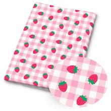 1 tấm vải chần bông in hình dâu tây - Kích thước 59 x 19,68 inch (150 x 50 cm) - Vải polyester cắt sẵn với họa tiết dâu tây màu hồng pastel - Thích hợp cho may vá DIY, làm sổ lưu niệm, khăn trải bàn và các sản phẩm thủ công. - quả dâu - Xem 9