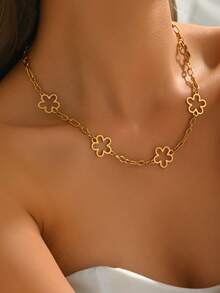 LIEBEIRIS 1pc 18K Gold Plated Hollow Flower Stainless Steel Necklace, Suitable For Women's Daily Wear And Gift - Yellow Gold - View 3