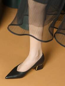 Women's 5cm Black Pointed Toe Flat Pumps, 2026 Spring/Autumn 5cm Chunky Heel Black Pointed Toe Pumps Suitable For Interview, Office, Career Outfit - Black - View 4