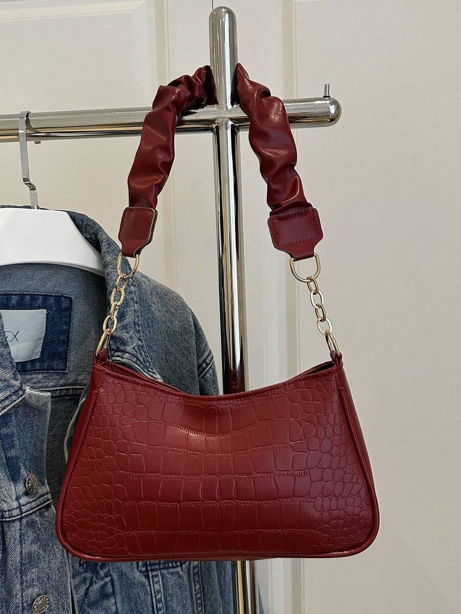 New Fashion Retro Commuting Black Simple Pleated One-Shoulder Cloud Bag