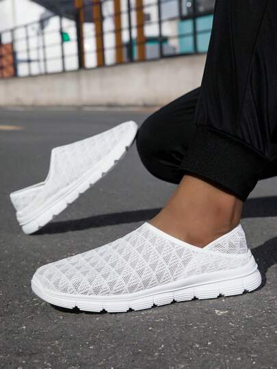 Zapatos deportivos y de ocio cómodos, de unicolor, con correa, de malla transpirable, para hombre, nueva colección de verano 2026, tallas del 38 al 46