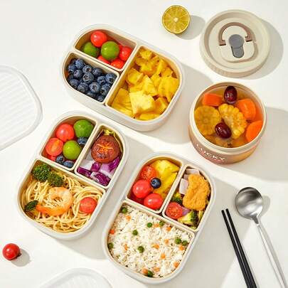 一套可爱图案塑料午餐盒，带可拆卸三格隔层，便携式水果沙拉食品储存盒，大容量分隔便当盒，可放入冰箱和微波炉，密封防漏，冰箱保鲜盒，适合学生和成人居家、学校、宿舍、办公室、户外露营、野餐、旅行、返校等场合使用。