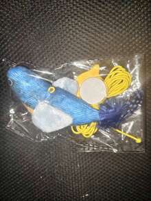 1 pieza Juguete interactivo realista de pájaro para gatos | Sonido de trino realista, plumas suaves, diseño de vuelo hecho a mano, diversión de caza individual para gatos, adecuado para todas las razas de gatos, sin batería requerida - Multicolor - Ver 12