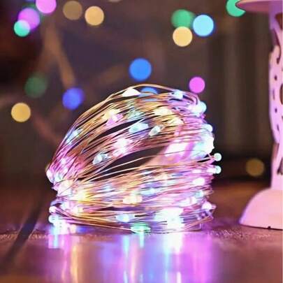 1 cuộn đèn dây đồng dài 393 inch, chạy bằng nguồn USB, 100 chế độ màu có thể điều chỉnh, kèm điều khiển từ xa, thích hợp để trang trí trần nhà, trang trí Giáng sinh, trang trí trong nhà, chiếu sáng sân vườn, trang trí phòng ngủ.