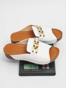 大尺碼 36-45 夏季時尚休閒方扣楔形涼鞋，日常戶外白色黑色海軍藍銀色羅馬涼鞋，輕便舒適百搭女款楔形厚底涼鞋，簡約輕便舒適女款楔形涼鞋，百搭簡約女款夏季涼鞋，夏季女鞋涼鞋送母親禮物 - 白色 - 查看 8