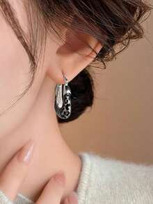 1 Pair Retro Chic Geometric Leopard Print Unique Elegant Personalized Hoop Earrings For Women, Suitable For Parties And Gatherings - Silver - View 2
