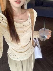 不对称荷叶边系领波点T恤，修身优雅女式衬衫（随机波点）春季 - 杏色 - 查看 4